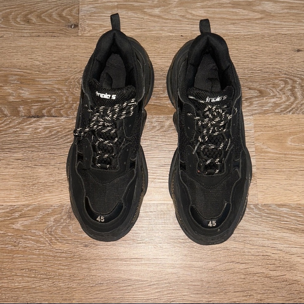 Men Balenciaga Triple S